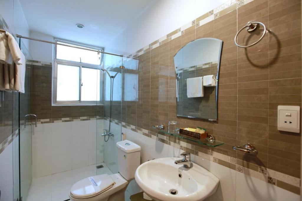 Lucky Star Saigon Hotel 2*